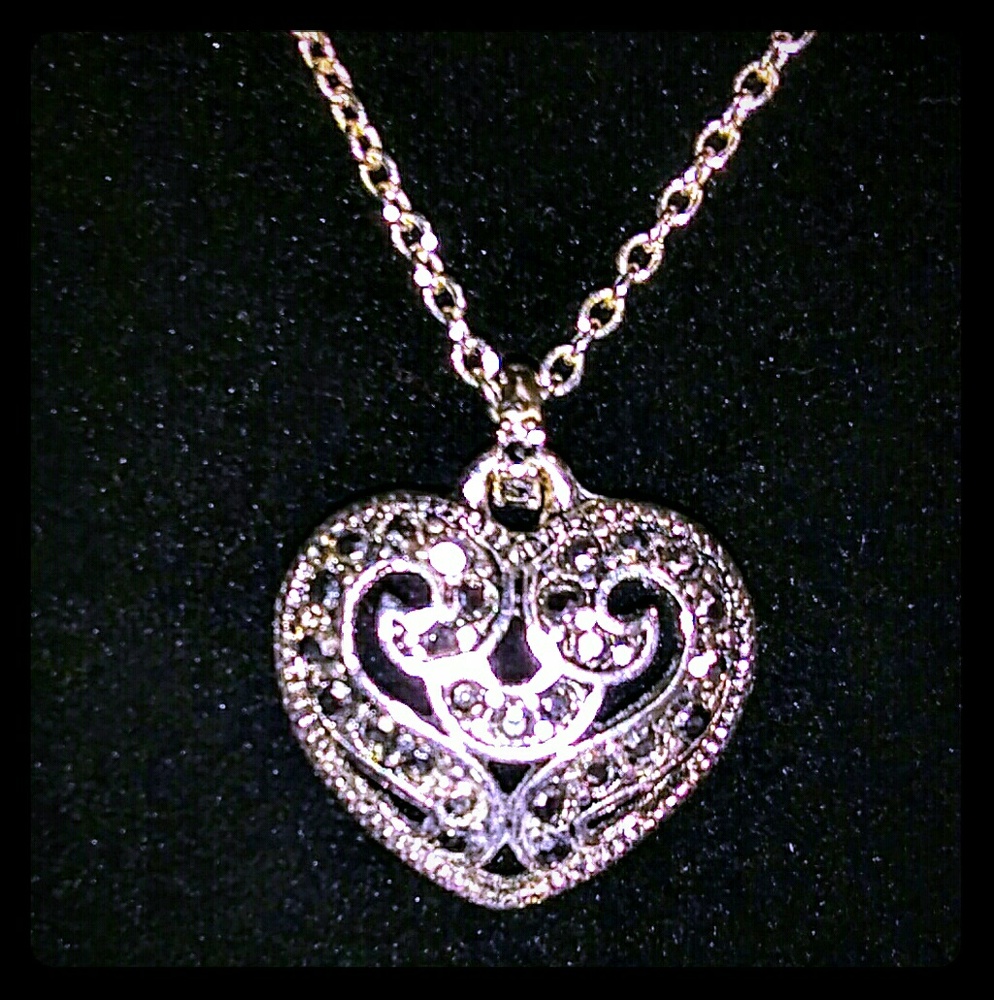 Silvertone Necklace
